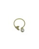 White mother-of-pearl fishtail ring