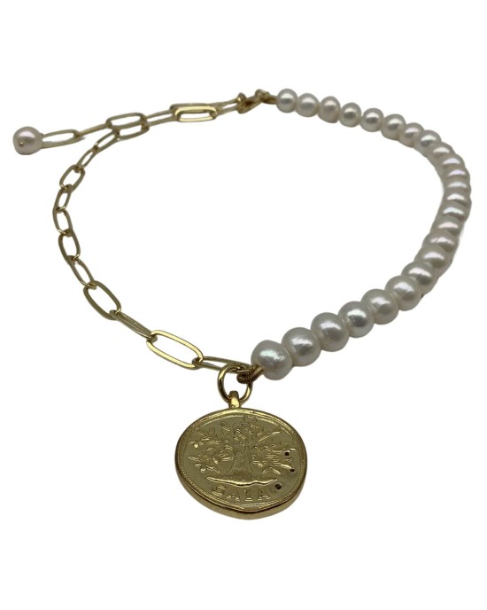 Gold tag pearl necklace