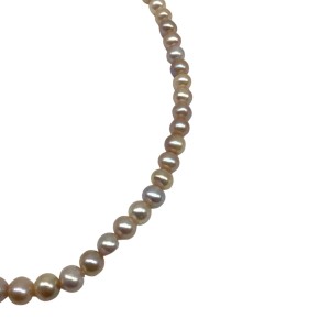Colorful beaded pearl necklace