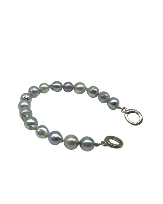 Grey pearl bracelet