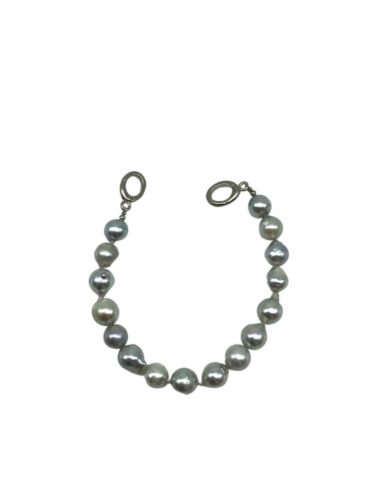 Grey pearl bracelet