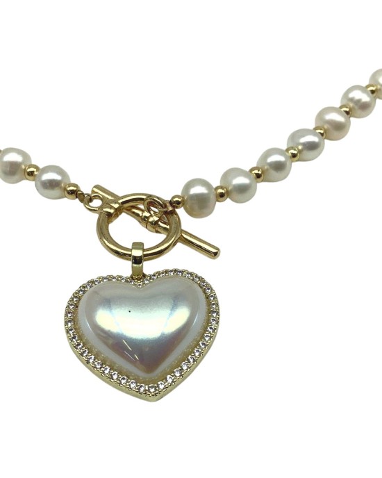 Gold heart pendant Pearl necklace
