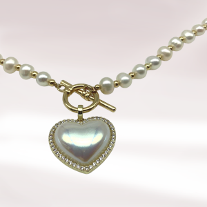 Gold heart pendant Pearl necklace